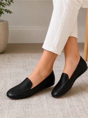 FitFlop Black Loafers DYNAMICUSH Beaded Detail Women’s Size 10